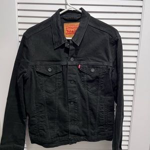 Men’s medium black denim Levi’s jacket.
